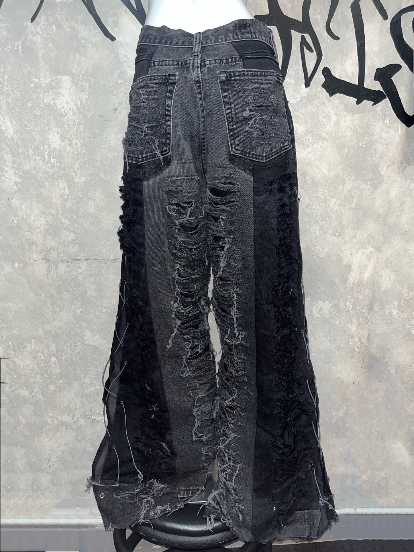 Remake Vintage Jeans (Ripped//Black) 30” #REJRI13