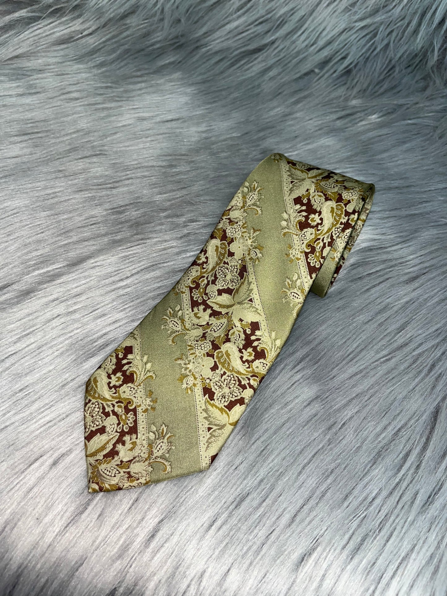 Vintage Floral Tie